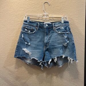 Abercrombie High Rise Mom Short Curve Love